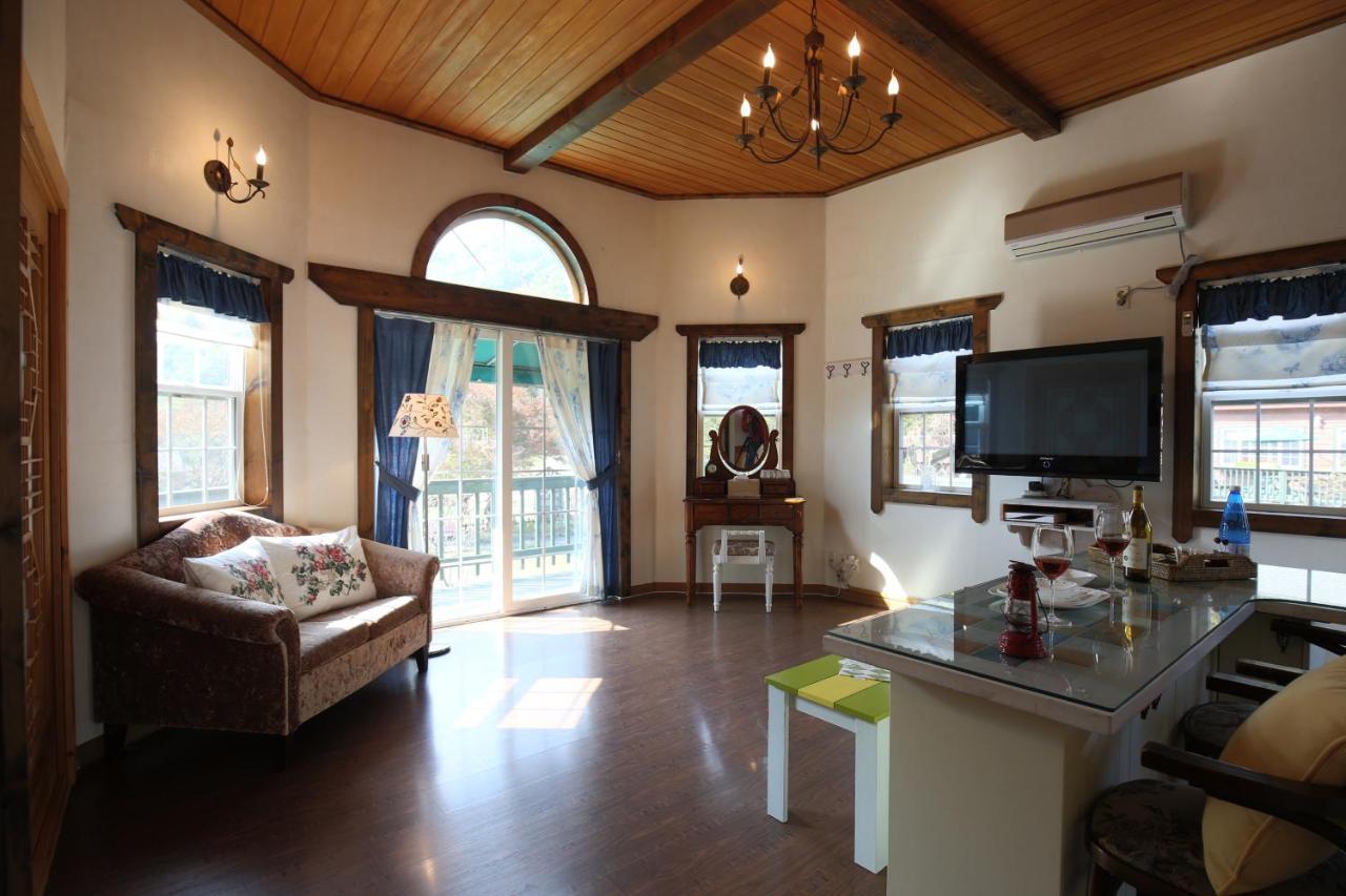 Gyeongju Jy Pension Екстер'єр фото