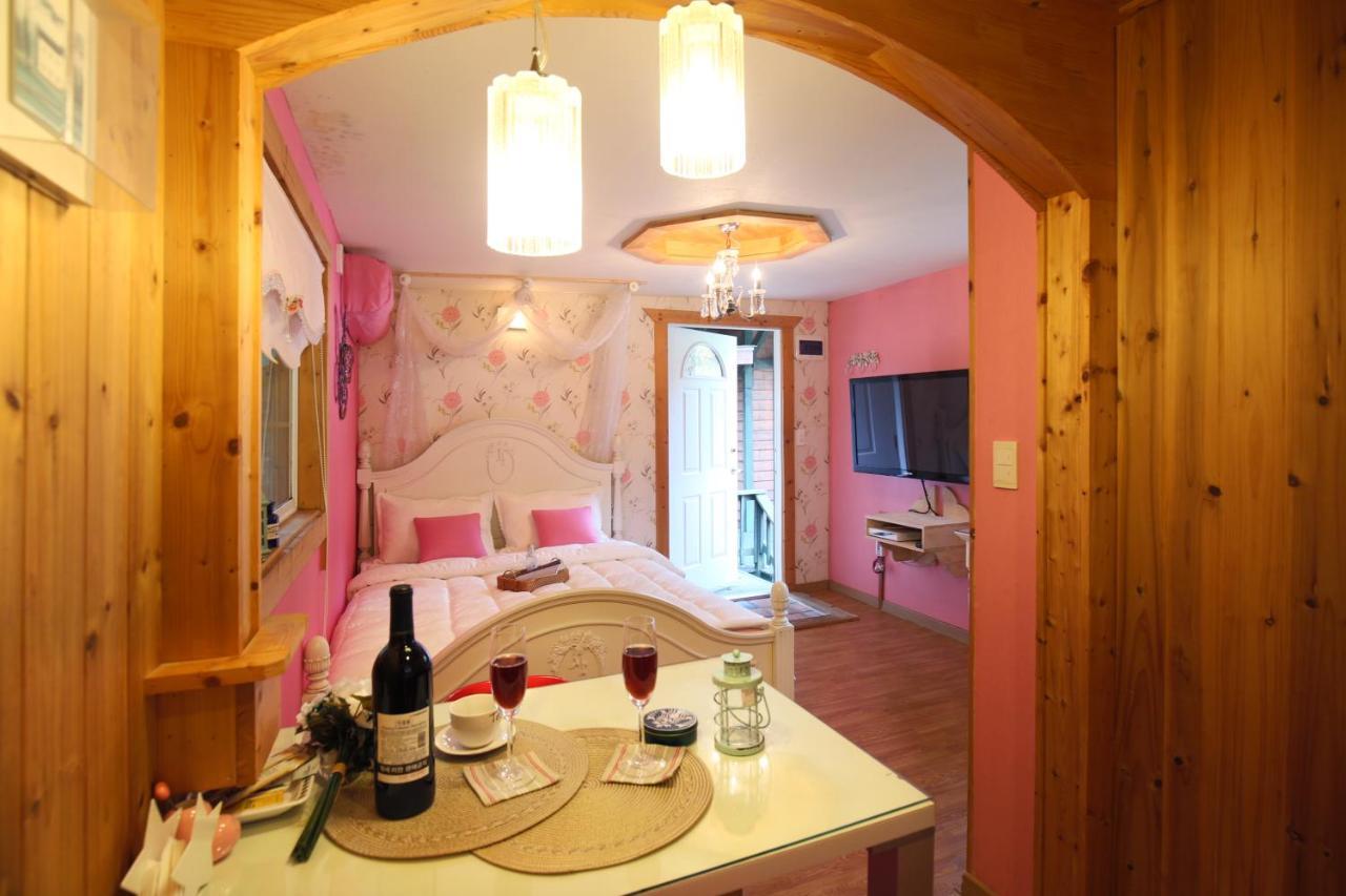 Gyeongju Jy Pension Екстер'єр фото